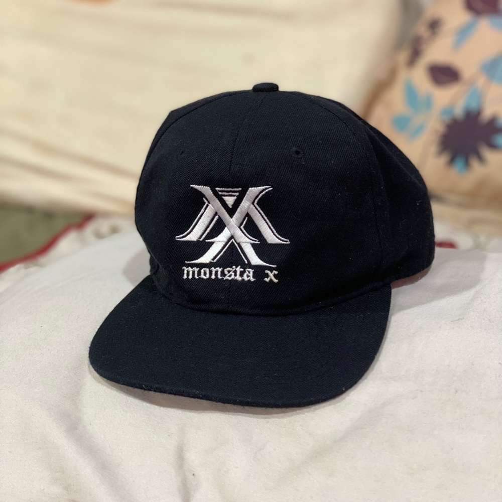 Monsta X CAP